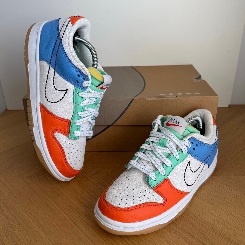 Nike Dunk Low ‘Nike 101’ Kids Sneakers- SZ 5.5 Y- 7 W